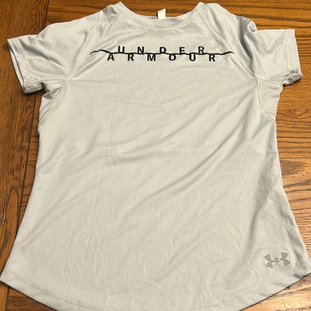Under Armour Top/5